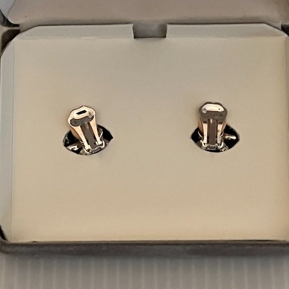 NEW Nolan Miller Broadway Bow Clip On Earrings - Picture 5 of 7